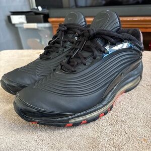 Size 9.5 - Nike Air Max Deluxe SE Black Crimson AO8284-001 no box